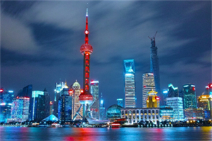 **Stars twinkling: Dreaming in the heart of the city** **Stars twinkling: Dreaming in the heart of the city**